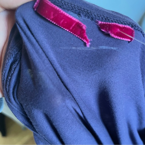 Velvet by Graham & Spencer Henley (B) - Picture 4 of 7